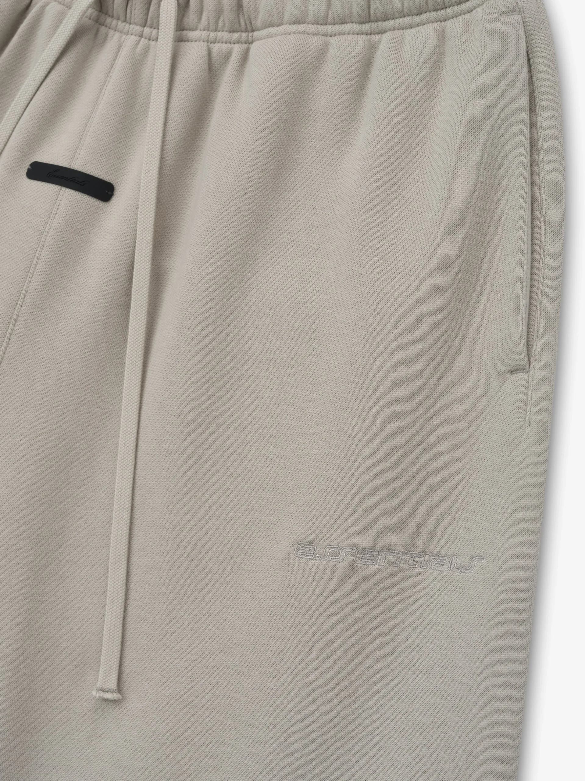 Active Trace Relaxed Sweatshort