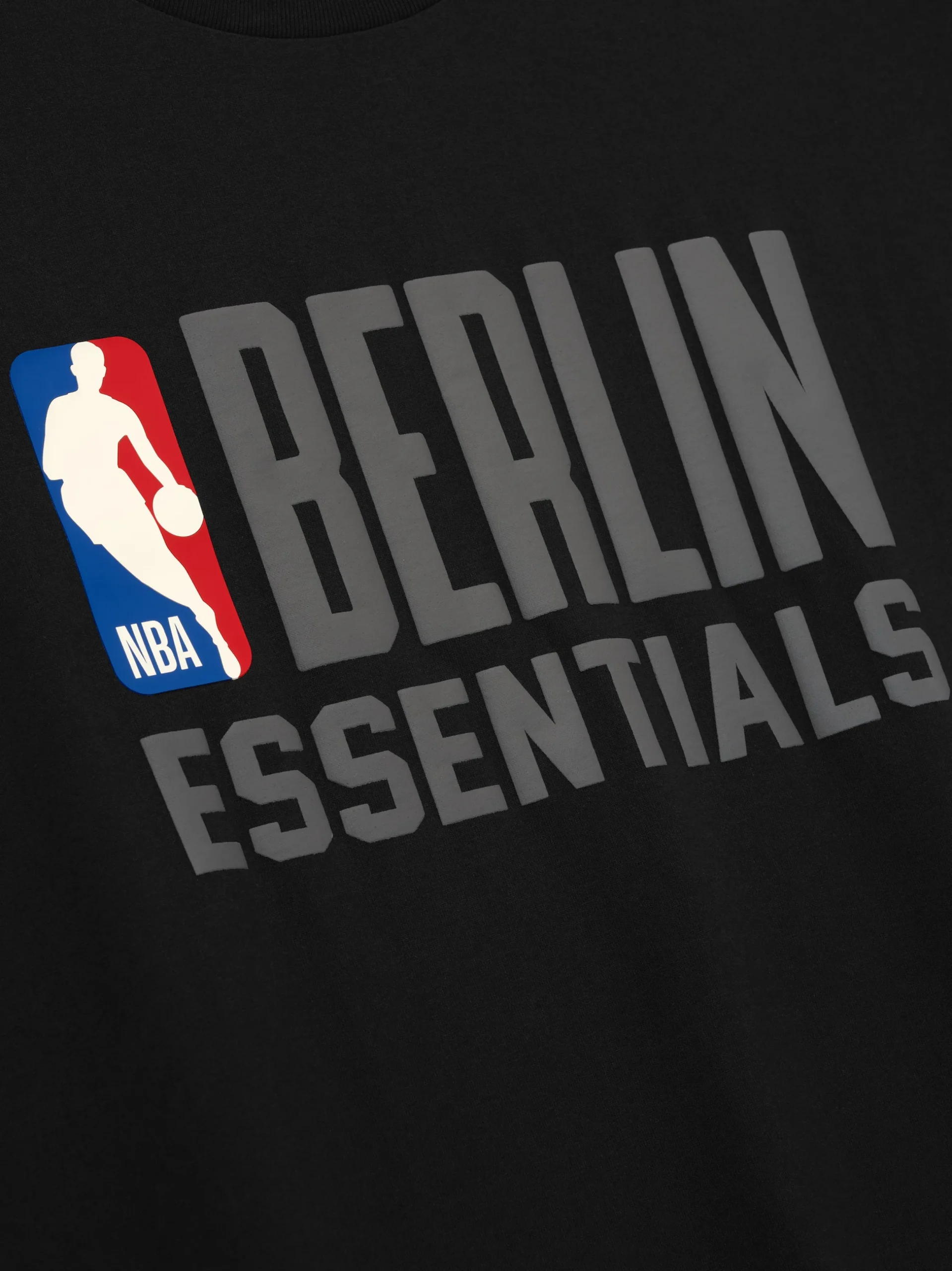 Berlin 90s Fit Tee