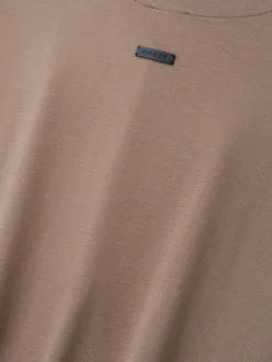 Clean Neck Short Sleeve Tee