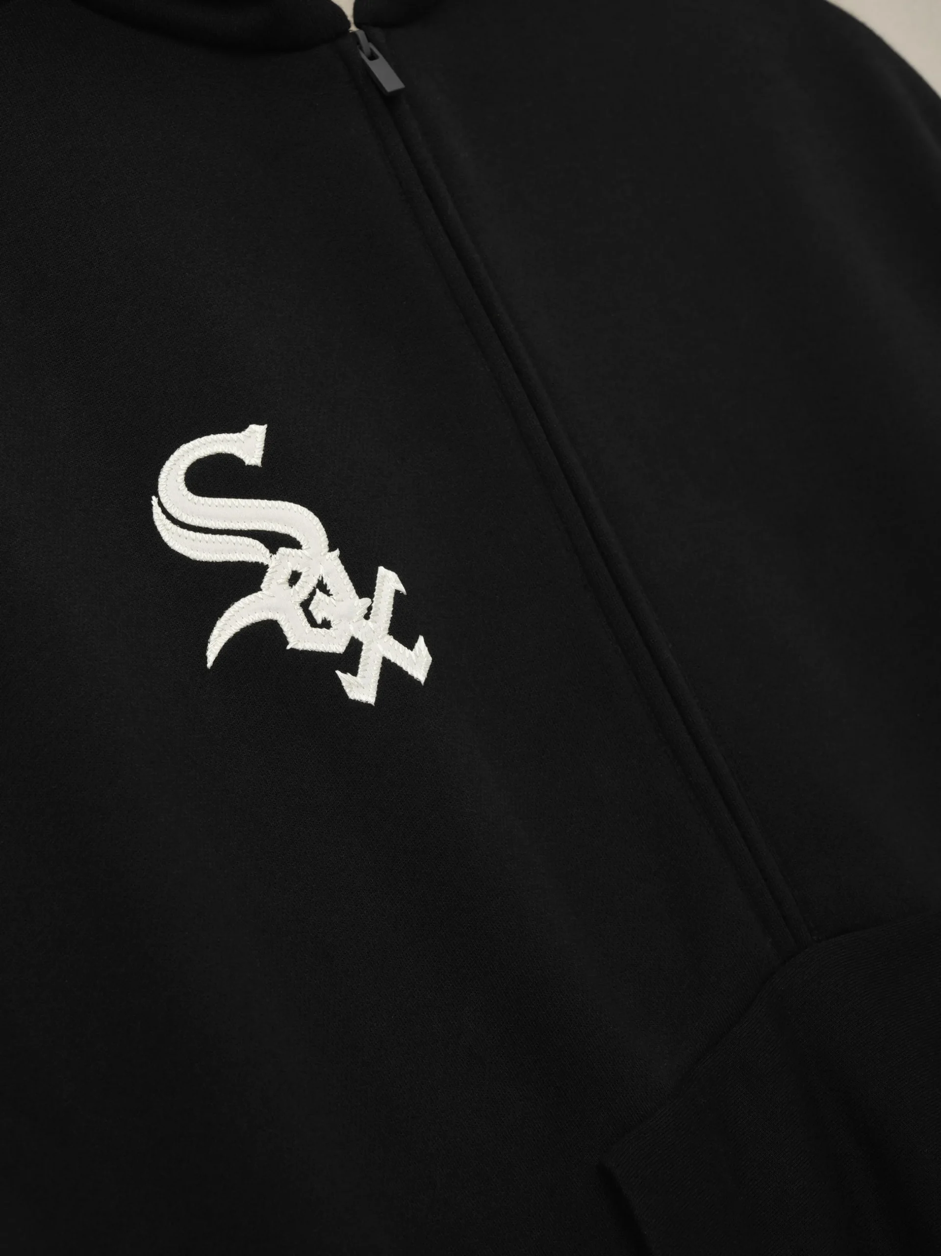 White Sox Raglan Half Zip Sport Hoodie