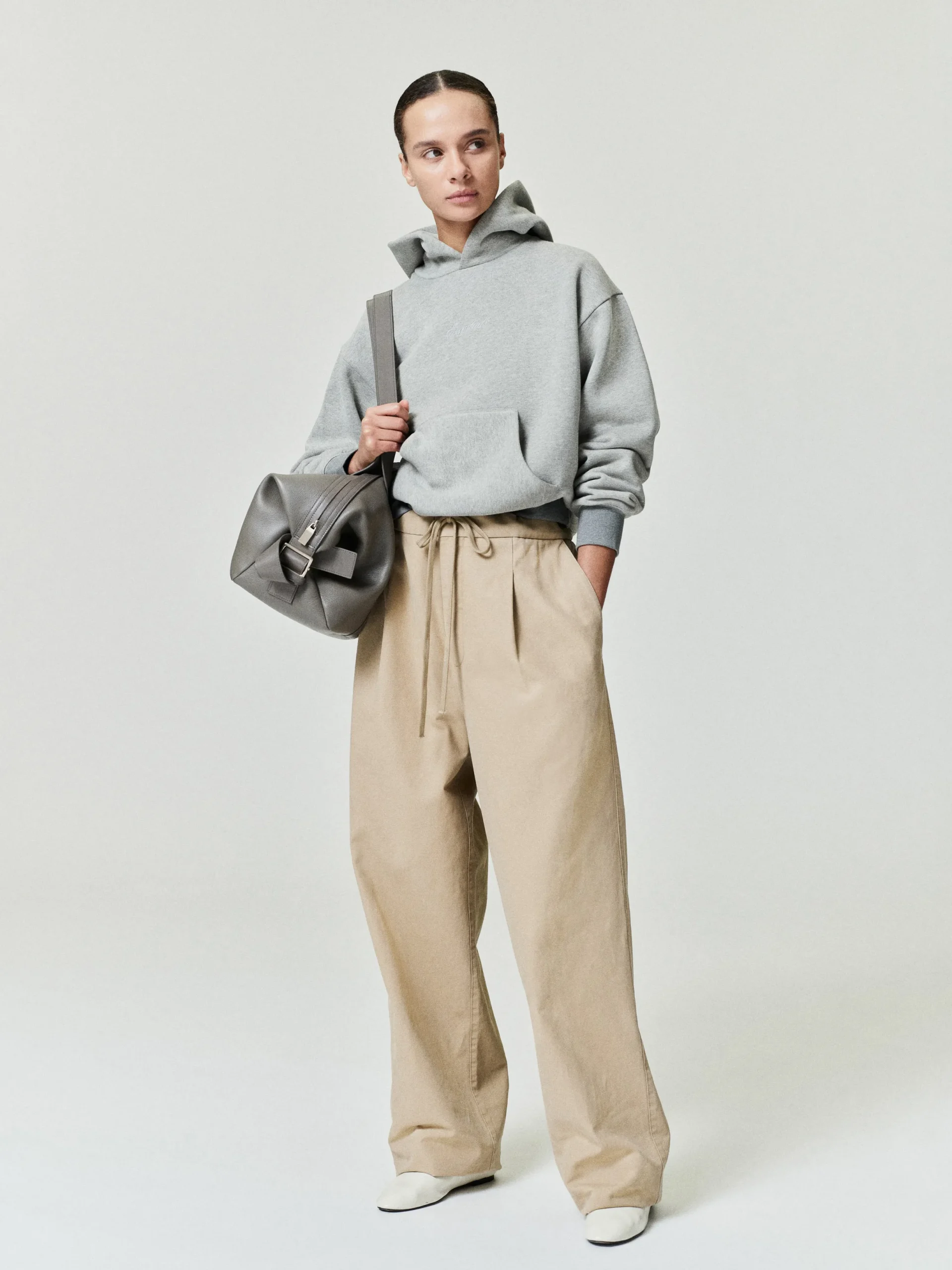 Womens Signature SS26 Classic Hoodie